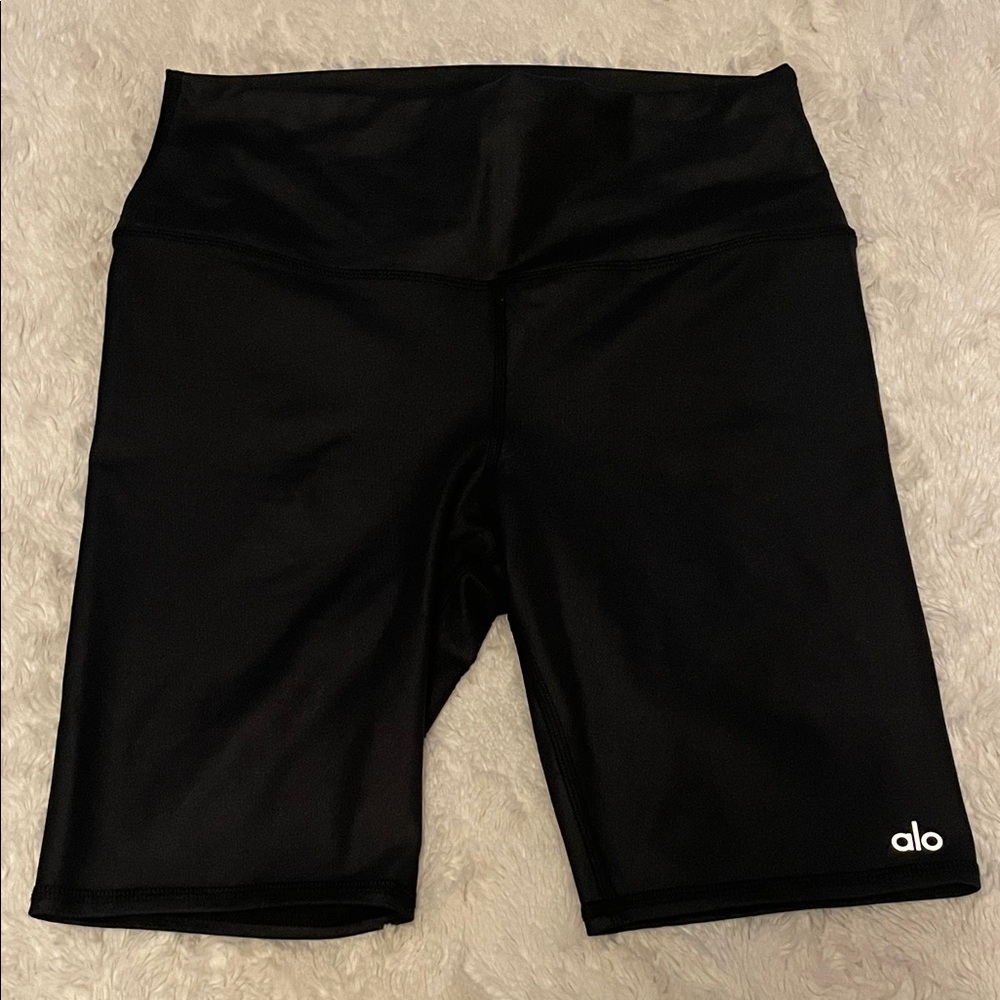 ALO Yoga Women's Black Bike Shorts